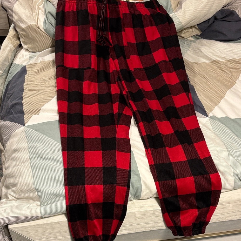 Women Red and Black Plaid Pajama Bottoms